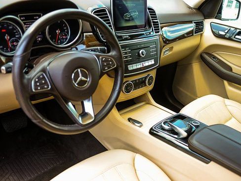 Used 2016 Mercedes-Benz GLE 350 image 23