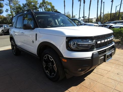 Certified 2025 Ford Bronco Sport Outer Banks image 6