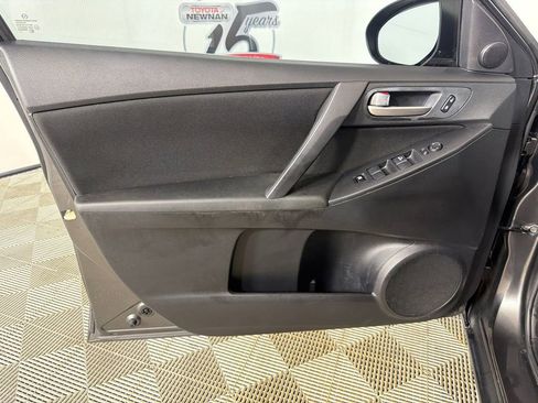Used 2012 MAZDA MAZDA3 i Touring FWD image 10