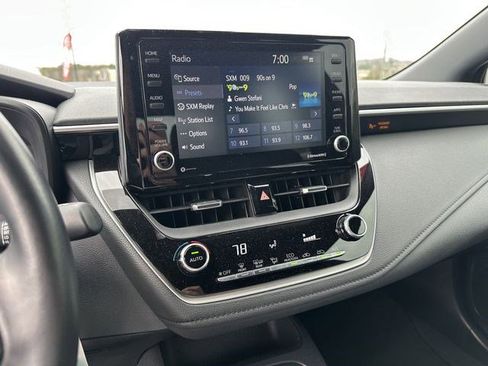 Used 2022 Toyota Corolla SE image 29