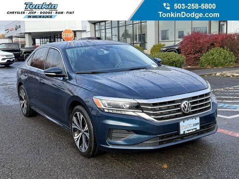 Used 2022 Volkswagen Passat 2.0T SE image 1