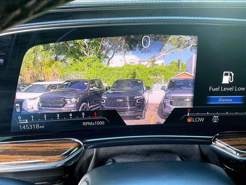 Used 2021 Cadillac Escalade ESV Premium Luxury w/ Driver Assist Tech Package AWD/4WD image 22