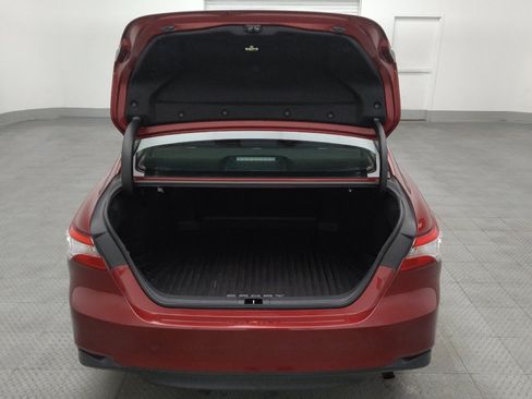 Used 2019 Toyota Camry LE image 29