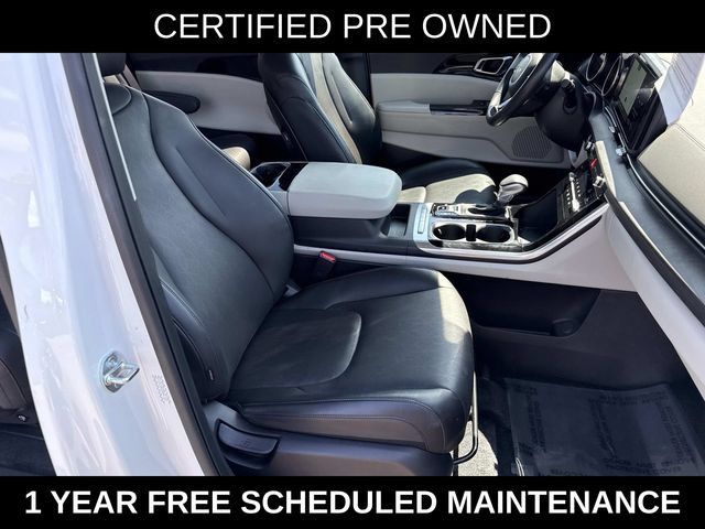 Used 2024 Kia Carnival EX FWD image 9