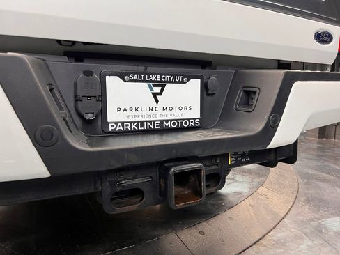 Used 2022 Ford F250 Platinum w/ FX4 Off-Road Package image 29