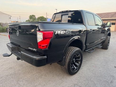 Used 2018 Nissan Titan PRO-4X w/ Pro-4x Convenience Package AWD/4WD image 7