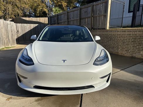 Used 2019 Tesla Model 3 Long Range image 3