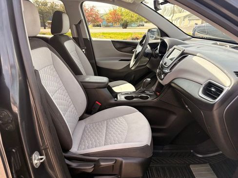 Used 2019 Chevrolet Equinox LT AWD/4WD image 9