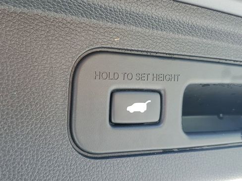 Used 2018 Honda Odyssey Touring image 11