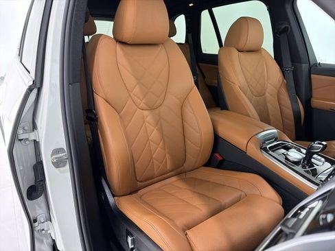 Used 2023 BMW X5 xDrive40i w/ Premium Package image 19
