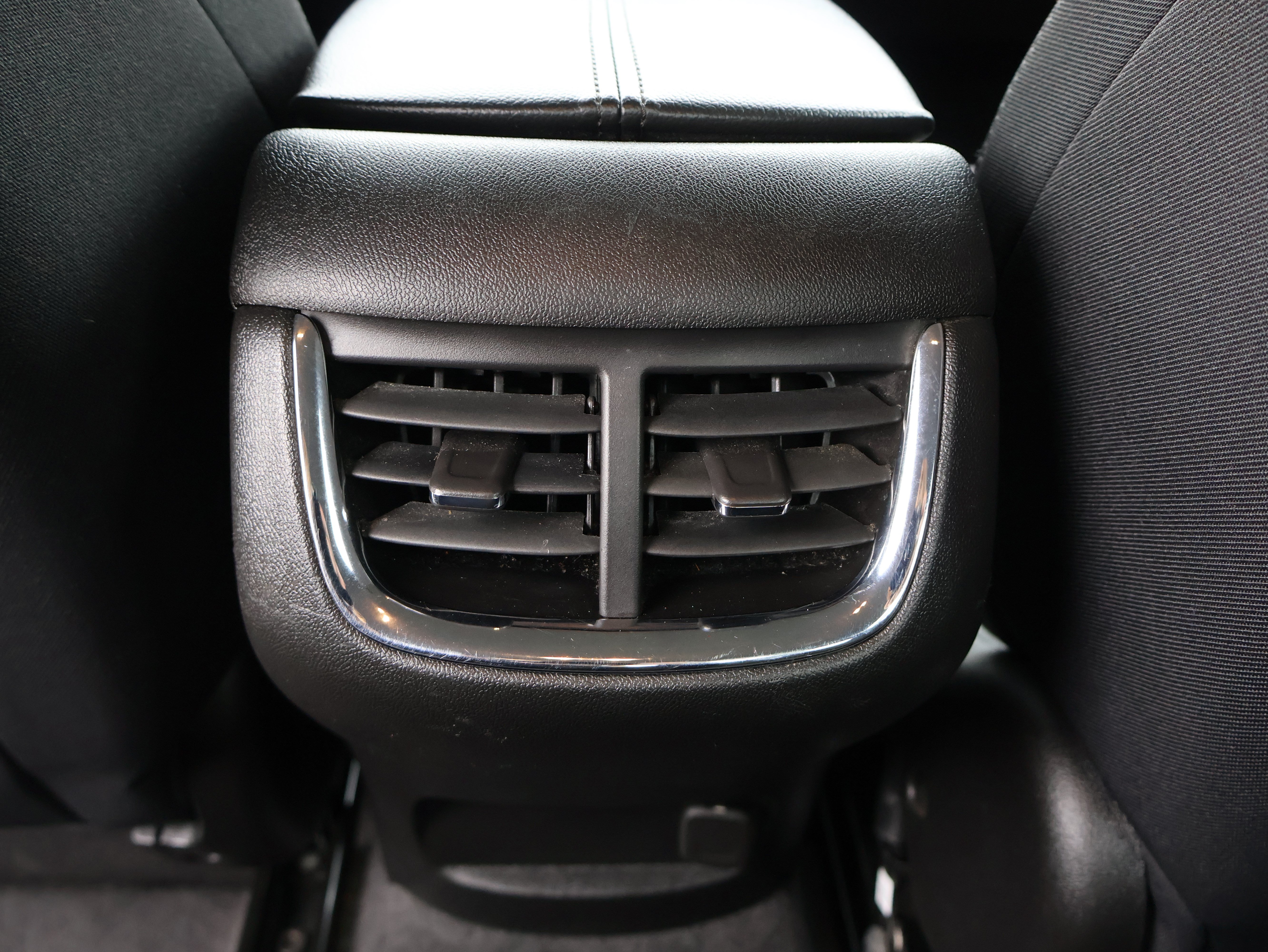 Used 2025 Chevrolet Malibu LT FWD image 15