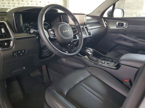 Used 2023 Kia Sorento SX image 16