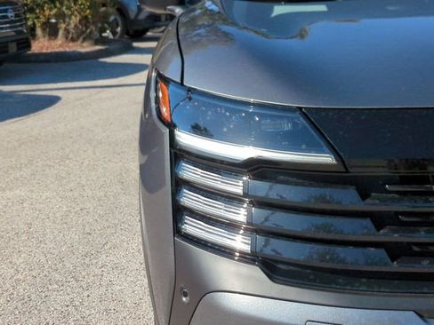 New 2026 Nissan Kicks SR image 10