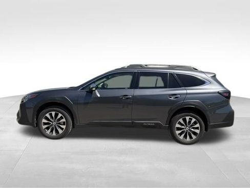 Used 2025 Subaru Outback Touring XT AWD/4WD image 7