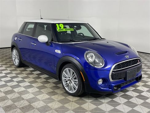 Used 2019 MINI Cooper S w/ Signature Upholstery Package image 27