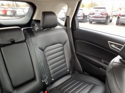 Certified 2022 Ford Edge SEL w/ Convenience Package image 15