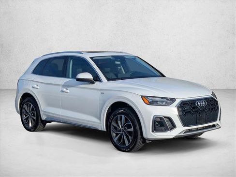 Used 2024 Audi Q5 2.0T Premium Plus image 3