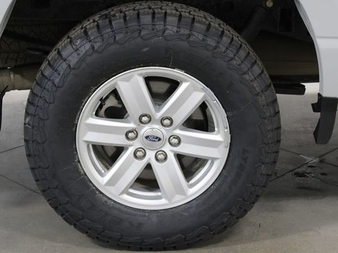 Used 2023 Ford F150 XLT w/ Trailer Tow Package image 13