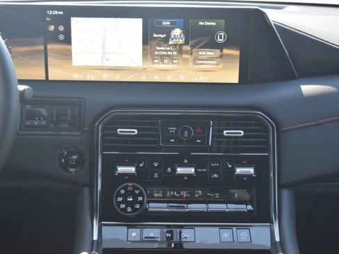 Used 2025 Nissan Armada PRO-4X AWD/4WD image 53