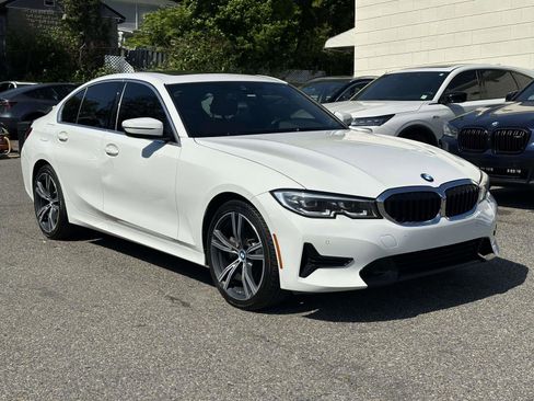 Used 2022 BMW 330i xDrive Sedan w/ Driving Assistance Package AWD/4WD image 1
