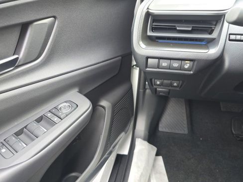 New 2026 Toyota Prius Plug-In Hybrid image 15