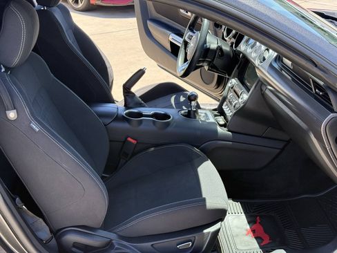 Used 2018 Ford Mustang GT w/ GT Performance Package RWD image 24