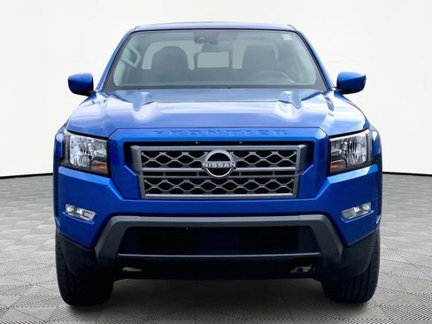 Used 2024 Nissan Frontier SV w/ SV Convenience Package image 2