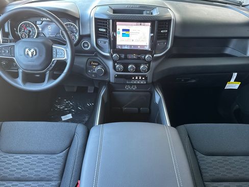 New 2026 RAM 1500 Express AWD/4WD image 12