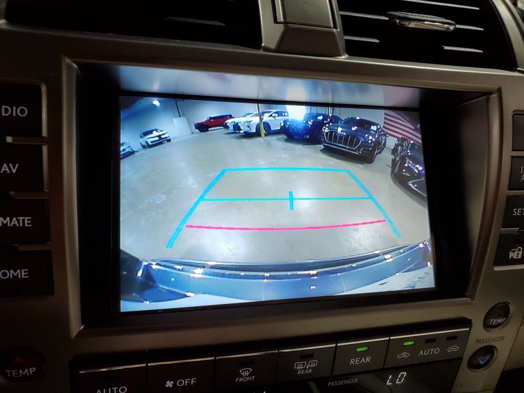 Used 2018 Lexus GX 460 Premium w/ Premium Package AWD/4WD image 31