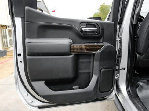 Used 2021 GMC Sierra 1500 SLE w/ X31 Off-Road Package AWD/4WD image 41