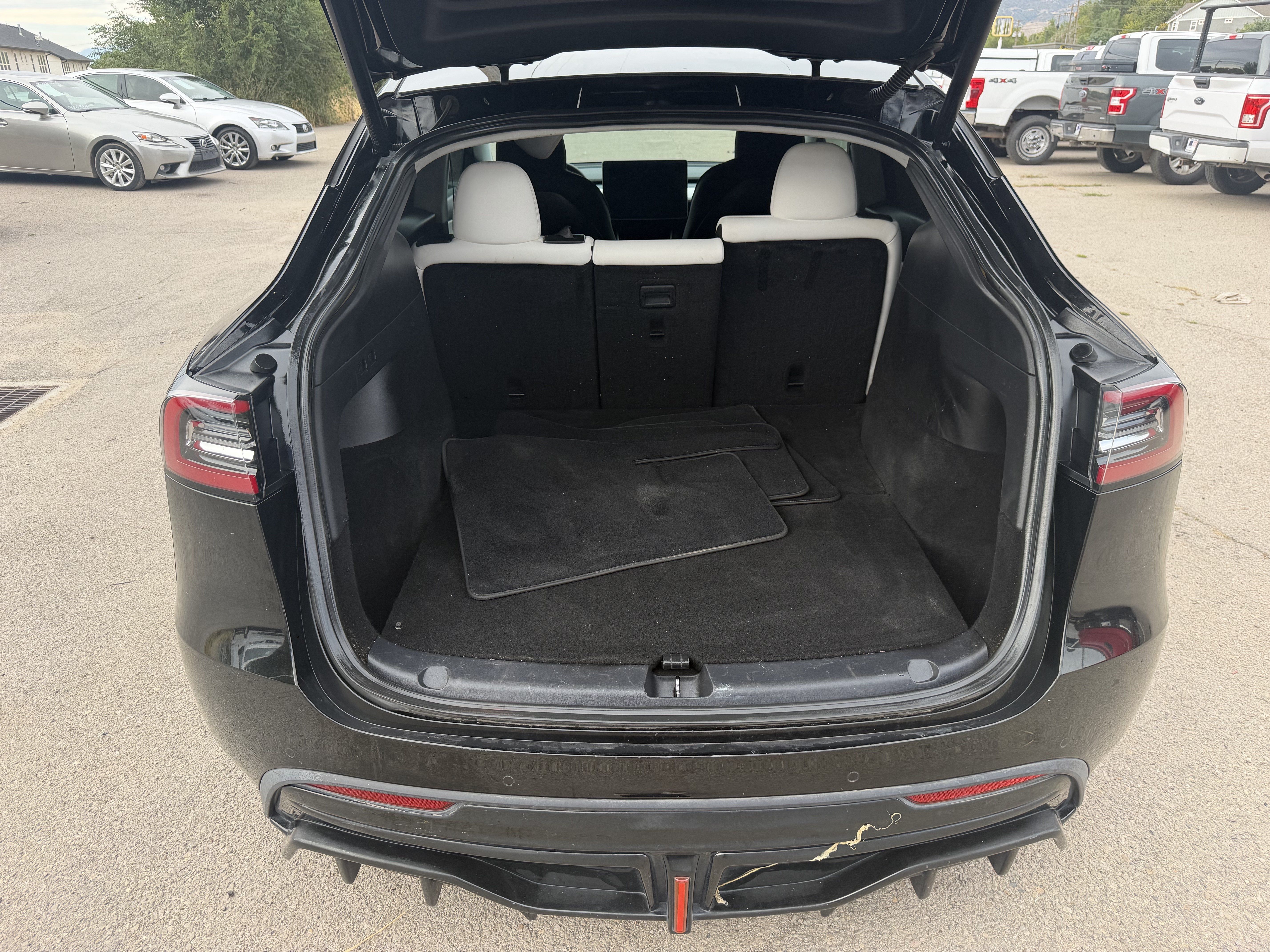 Used 2020 Tesla Model Y Long Range AWD/4WD image 25