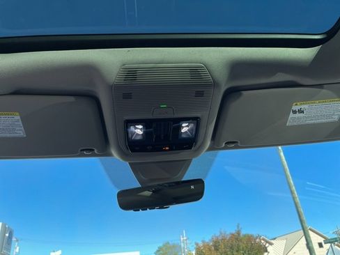 New 2026 Volkswagen Atlas SE image 26