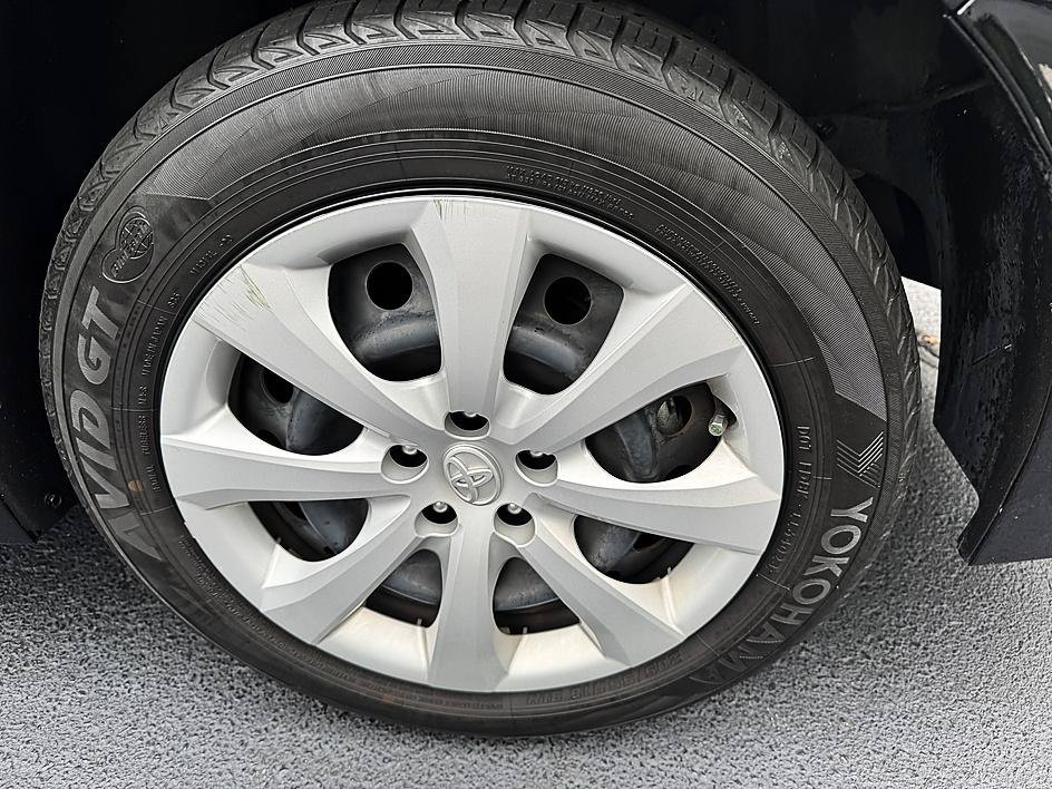 Used 2024 Toyota Corolla LE FWD image 22