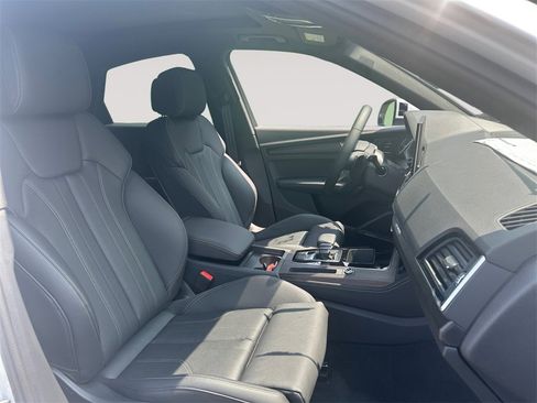 Used 2025 Audi Q5 2.0T Premium Plus w/ Premium Plus Package image 15