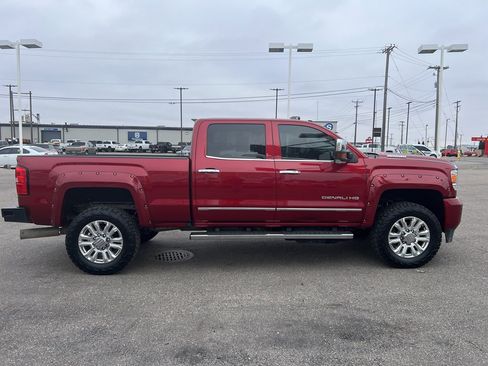 Used 2018 GMC Sierra 3500 Denali w/ Duramax Plus Package image 6