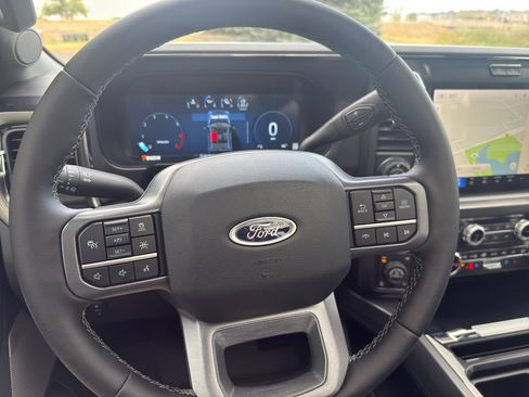 Used 2025 Ford F350 Lariat w/ Lariat Ultimate Package image 19