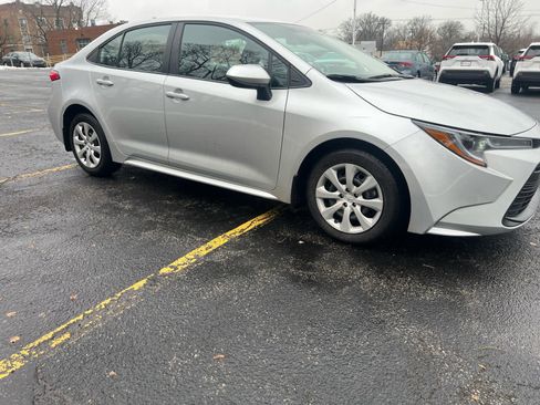 Used 2023 Toyota Corolla LE w/ Carpet Mat Package (TMS) image 17