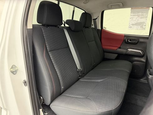 Used 2020 Toyota Tacoma SR5 image 22