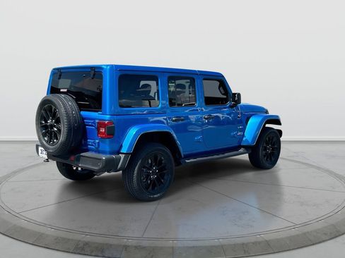 Used 2021 Jeep Wrangler Unlimited Sahara w/ Safety Group AWD/4WD image 8