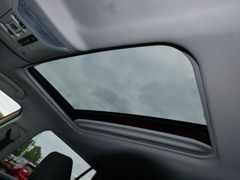 Certified 2019 Toyota RAV4 XLE w/ Convenience Package AWD/4WD image 29