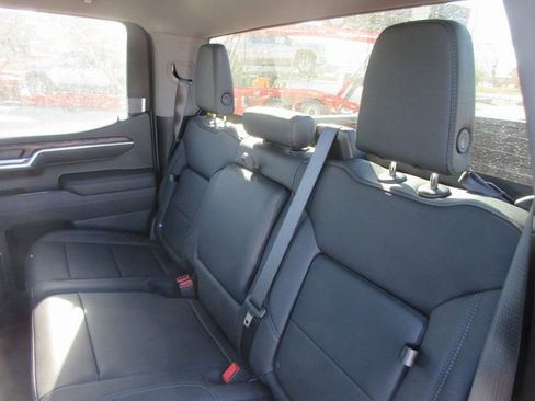 New 2026 GMC Sierra 1500 SLT w/ SLT Premium Package image 14