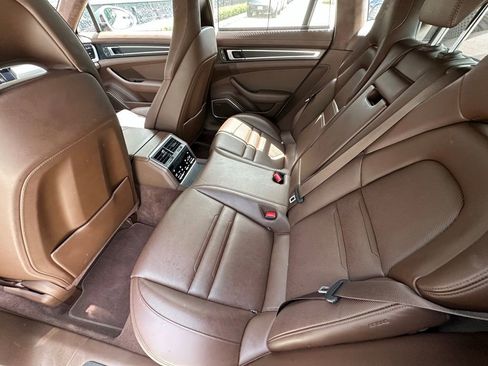 Certified 2023 Porsche Panamera RWD image 40