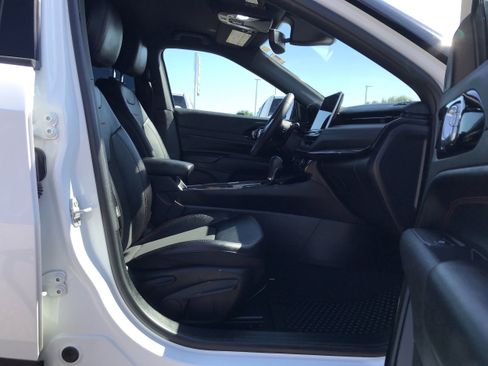 Used 2024 Jeep Compass Trailhawk image 18