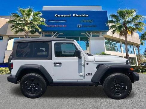 Certified 2025 Jeep Wrangler Sport AWD/4WD image 4