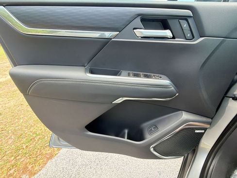 New 2026 GMC Acadia Elevation w/ Super Cruise Package FWD image 30