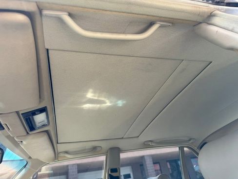 Used 1988 Mercedes-Benz 560 SEL image 15