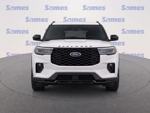 Used 2025 Ford Explorer ST-Line w/ Premium Package RWD image 5