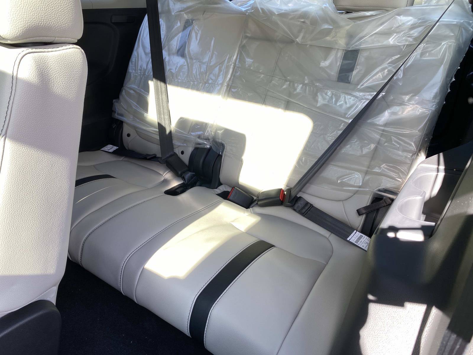 New 2026 Honda Pilot Touring image 8
