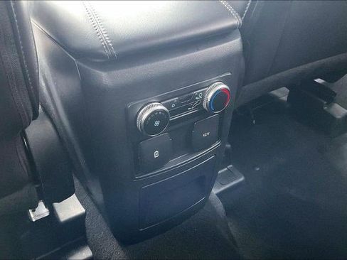 Used 2023 Ford Explorer XLT w/ Equipment Group 202A image 39