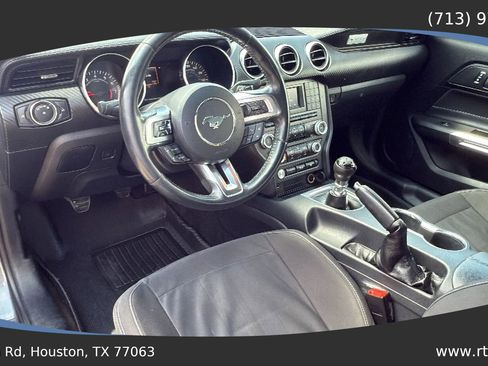 Used 2018 Ford Mustang Coupe image 22